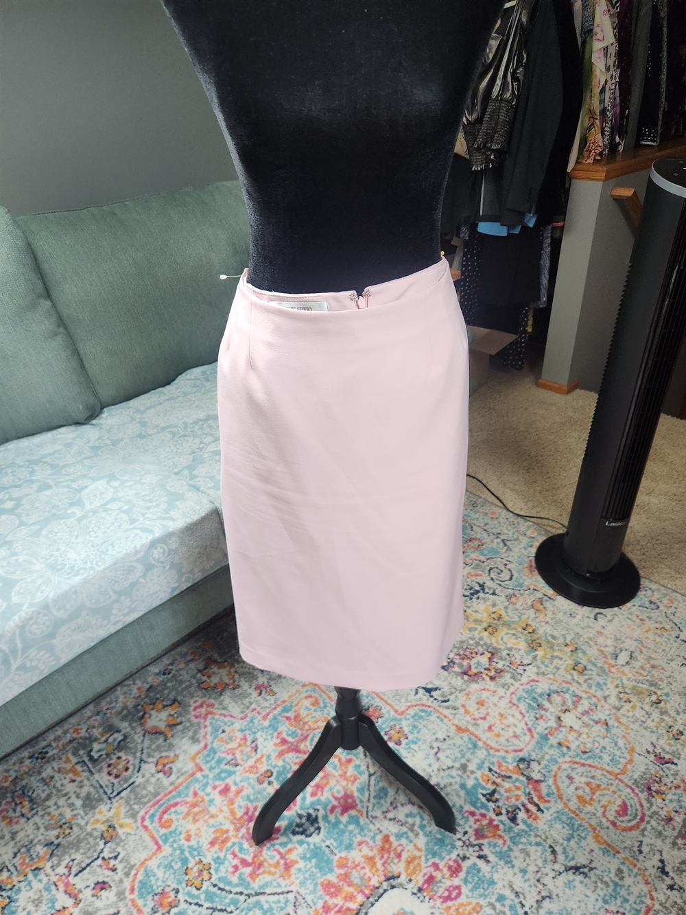 Jones Studio Light Pink Pencil Skirt Size 12 Great Condition